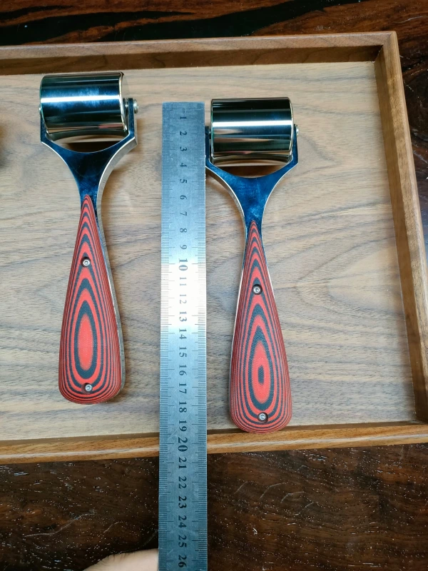 Stainless Steel Full-Tang G10 Handle Leather Roller