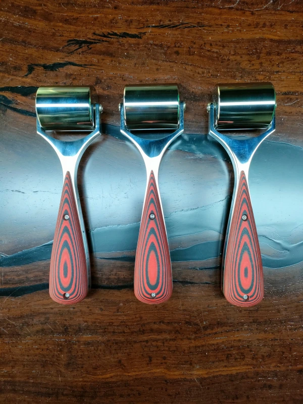 Stainless Steel Full-Tang G10 Handle Leather Roller