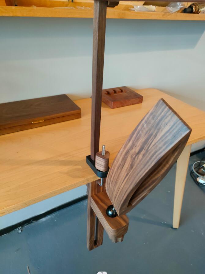 Universal Liftable Stitching Clamp