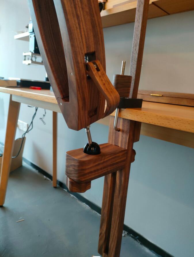 Universal Liftable Stitching Clamp