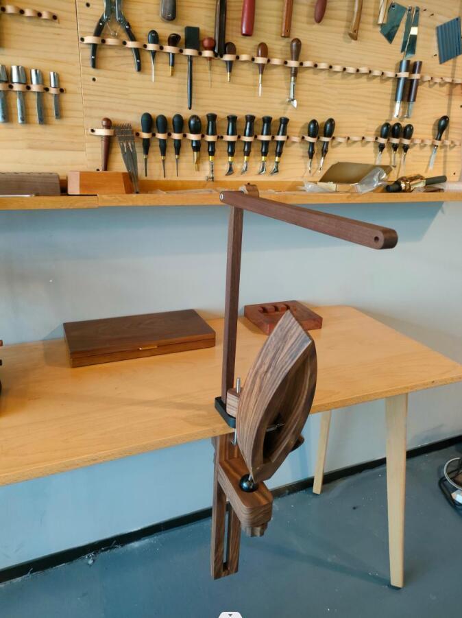 Universal Liftable Stitching Clamp