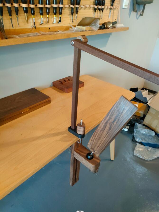Universal Liftable Stitching Clamp