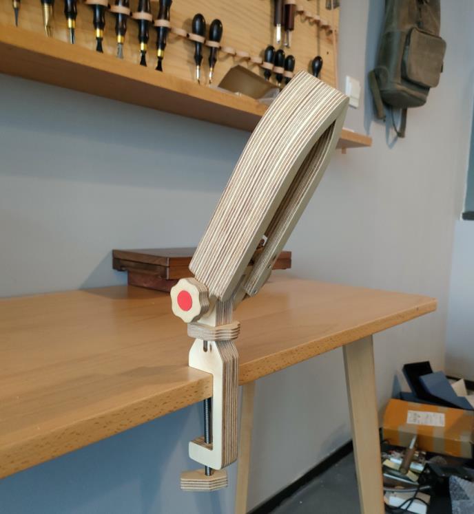 Small Table Mounted (Swivel) Stitching Pony