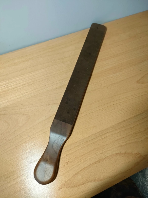 Large Walnut strop