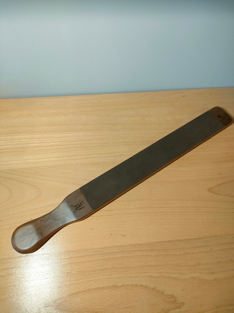 Large Walnut strop