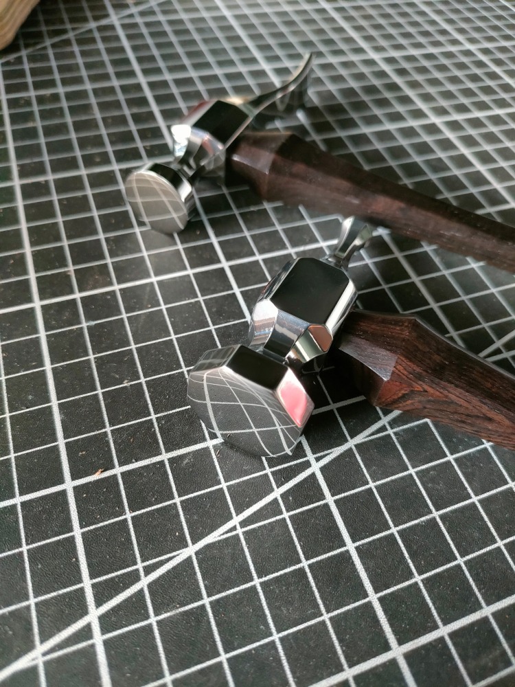 Premium thread hammer