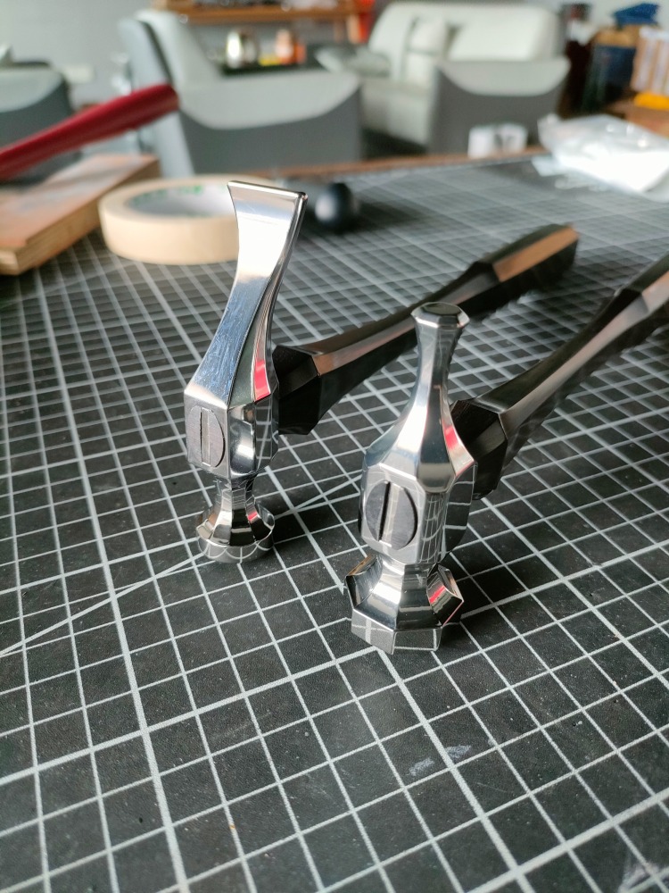 Premium thread hammer