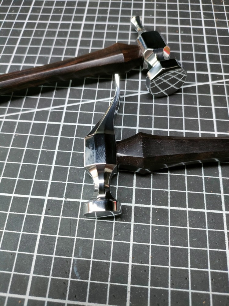Premium thread hammer