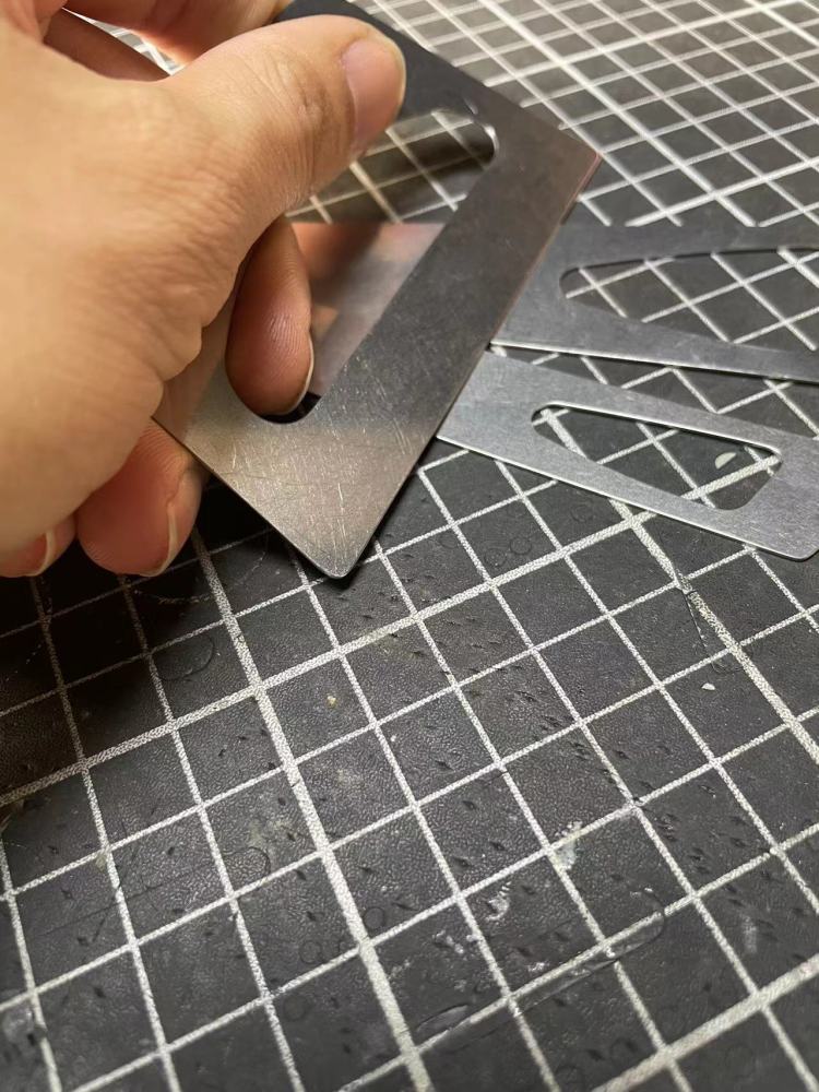 Stainless steel thinner glue spreader( 0.6mm)