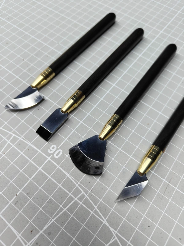 Pattern knife set