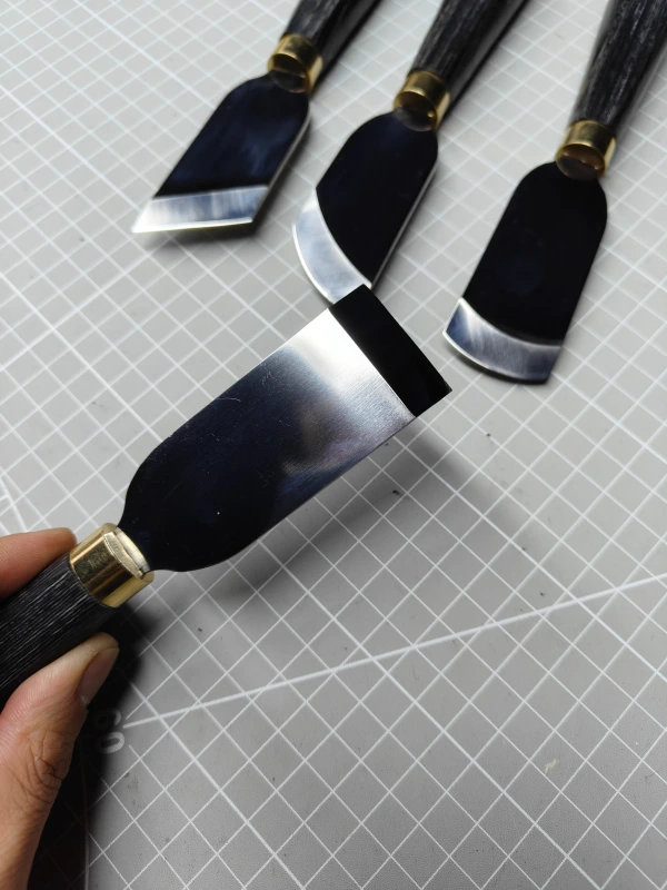 Skiving knife set