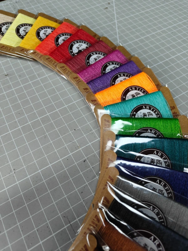 Small piece wax round thread