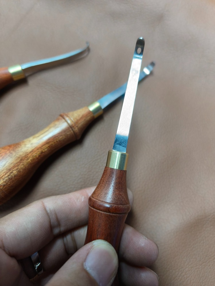 American style edge beveler