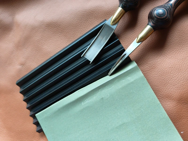 New version sharping Jig for edge beveler and French edger