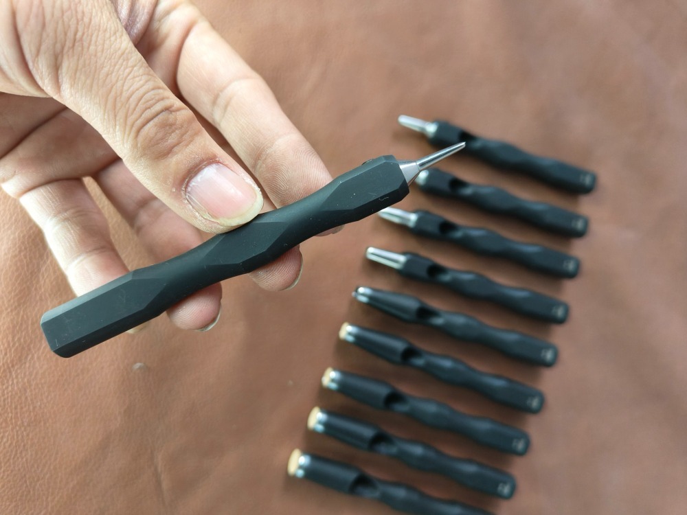 New KL black hole punch 1-5mm  (interchangable tip)
