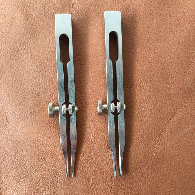 Adjustable 2 prong stitiching chisel