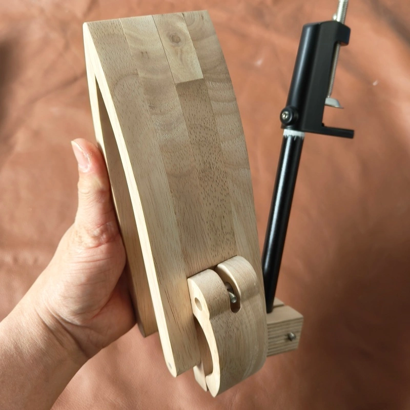 Liftable KL small liftable pony (white oak)