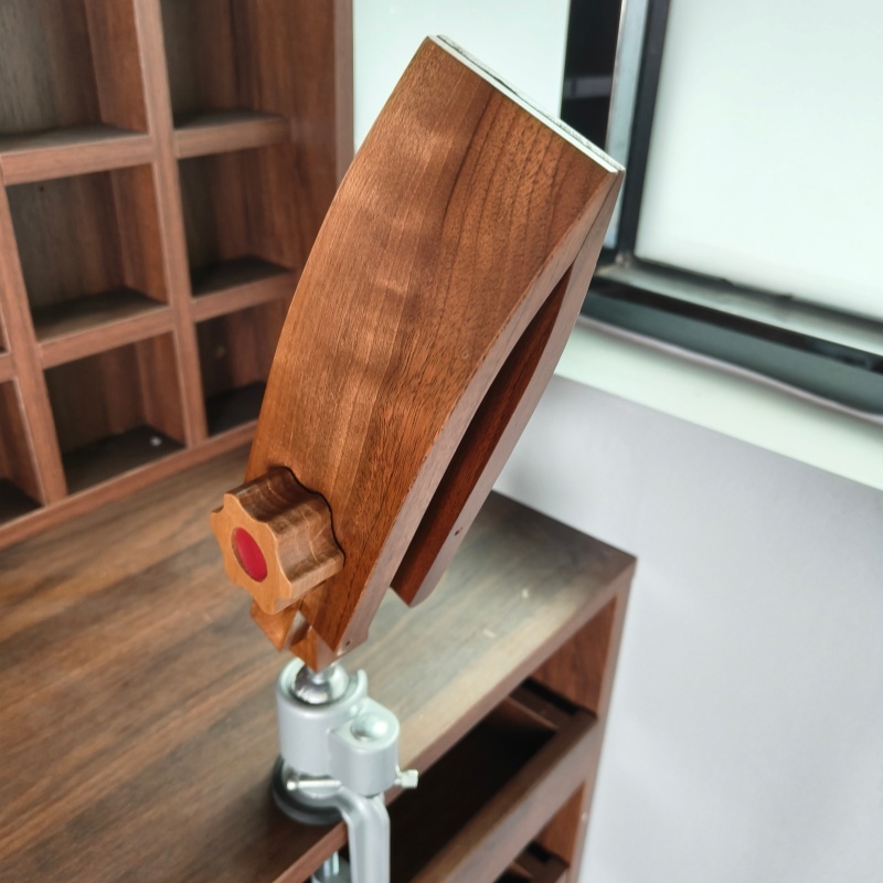 Small black walnut universe stitching pony