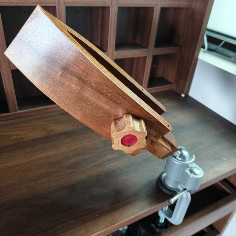 Small black walnut universe stitching pony