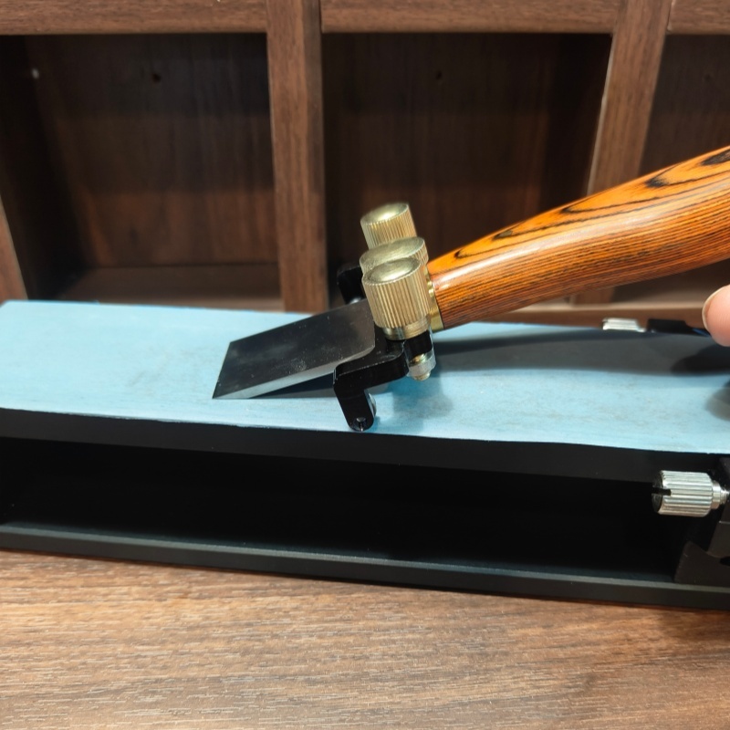 Quality knife sharpening JIG