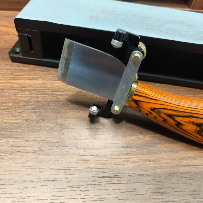 Quality knife sharpening JIG