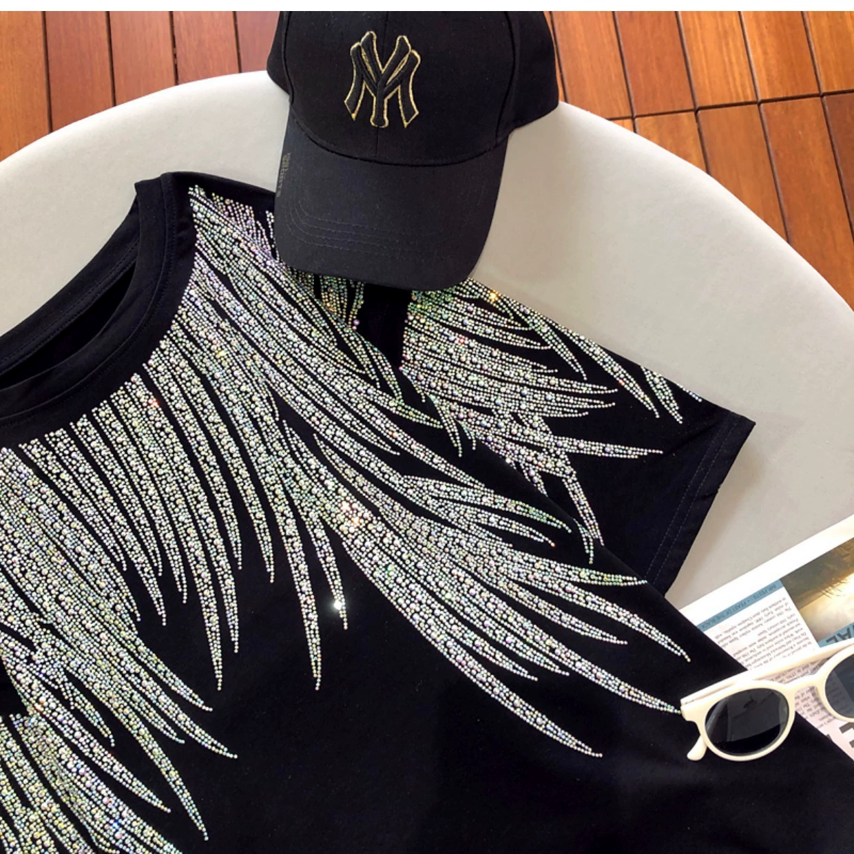 Super large size  heavy diamond feather wings short-sleeved T-shirt female black age-reducing all-match top trend