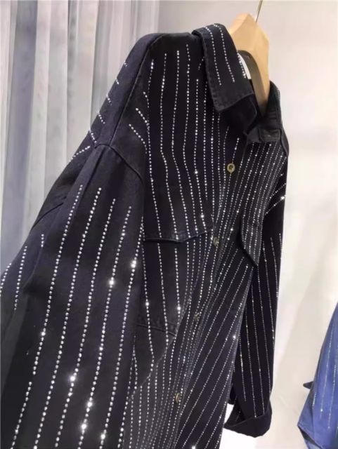 European Site Spring/Autumn New Arrival Heavy Embellishment Rhinestone Design Niche Denim Shirt Women's Loose Fit Layering Trendy Blouse