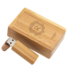 Bamboo USB Flash Drive w/Case - 32GB