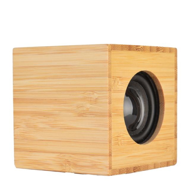 Portable Bamboo Speaker w/Wireless Charger