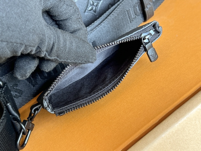 m69827