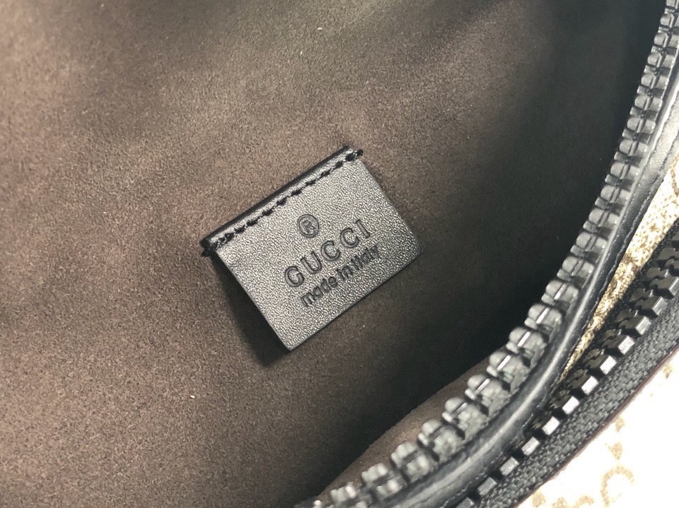 450946