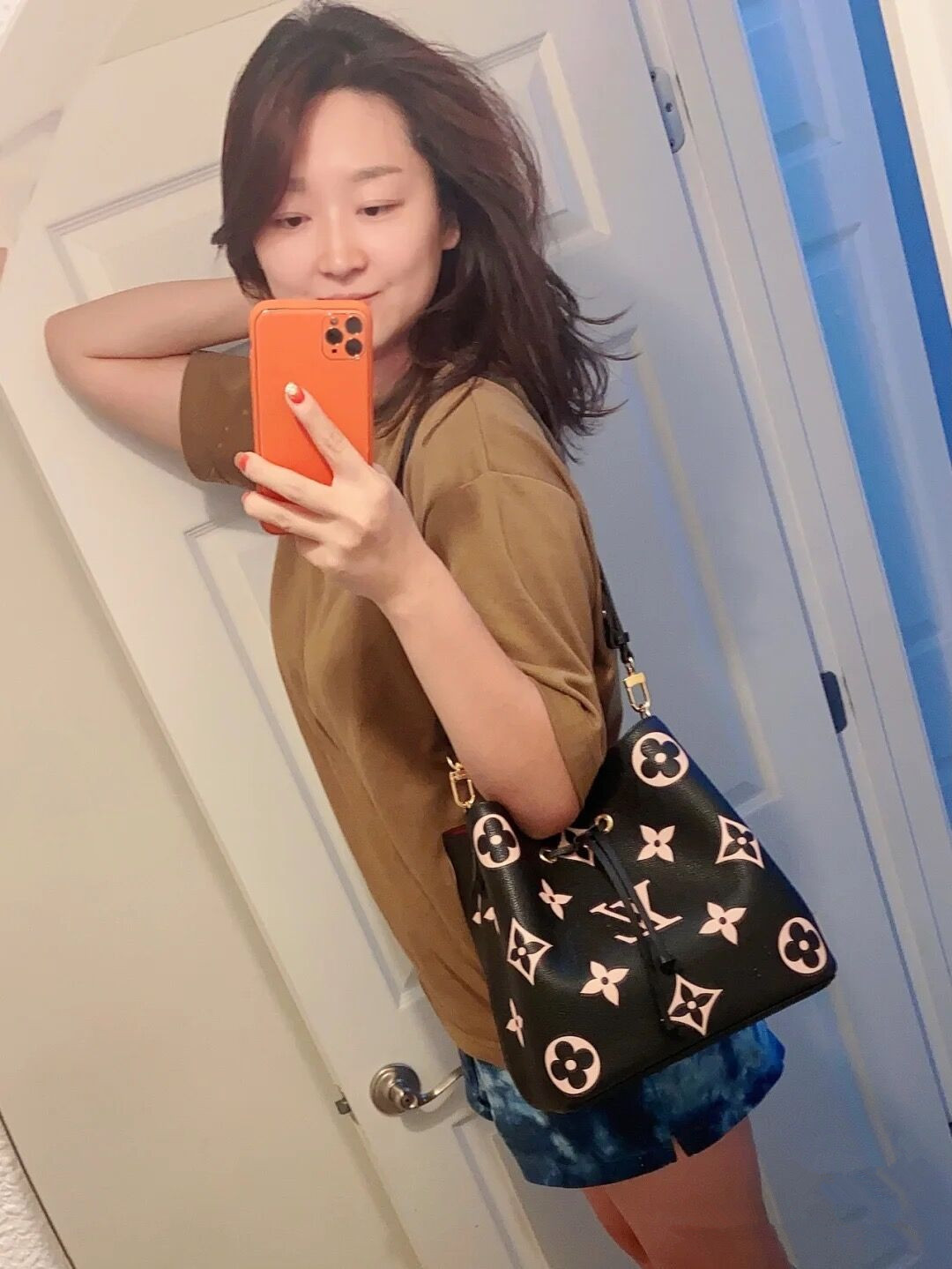 NO TITLE