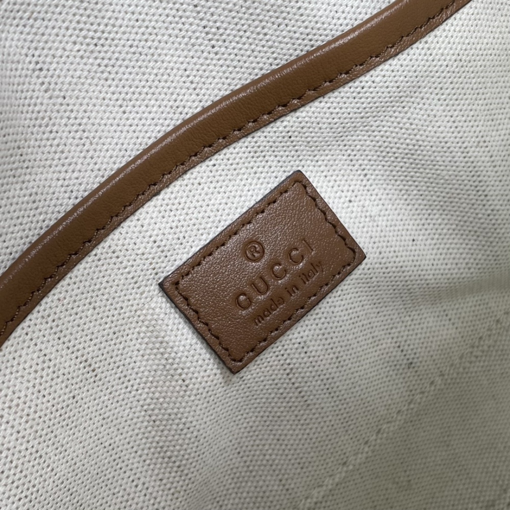 820429