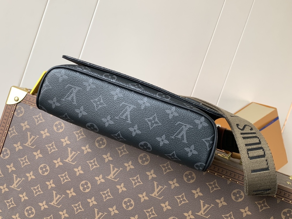 M45627