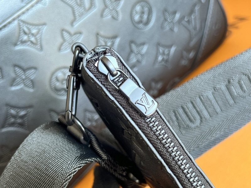m69827