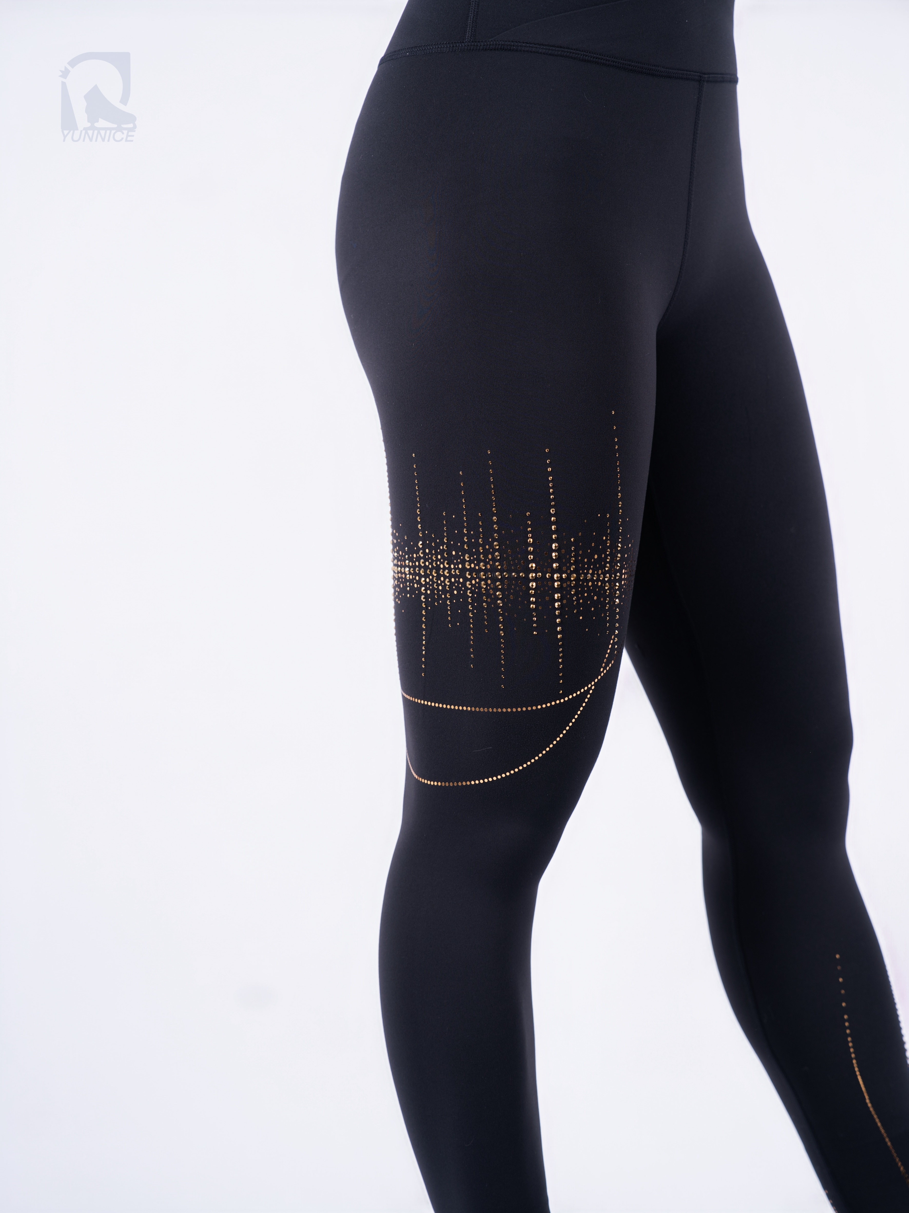 Lycra® Punk Style “V”-waist Legging