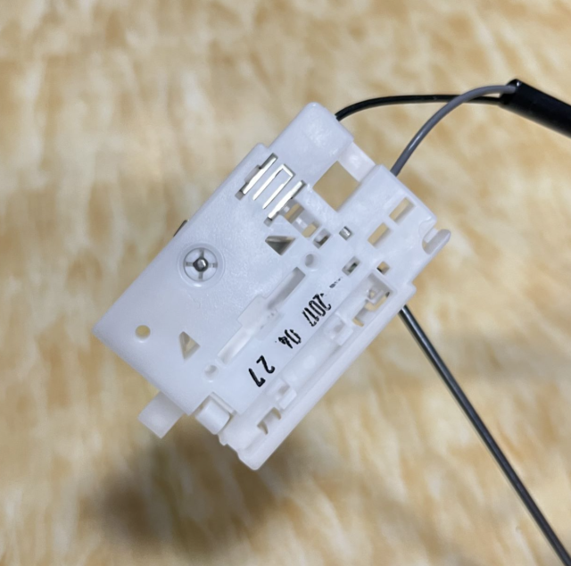 FUEL GAUGE SENDING UNIT FITS 2003-2004 KIA SORENTO 3.5L  311503E300 OIL LEVEL SENSOR 31150 3E300 31150-3E300 GENUINE PARTS