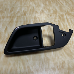 BRAND NEW GENUINE FRONT DOOR INSIDE HANDLE CATCH COVER 82611-2C000,82621-2C000 HYUNDAI TIBURON COUPE 2003-2008