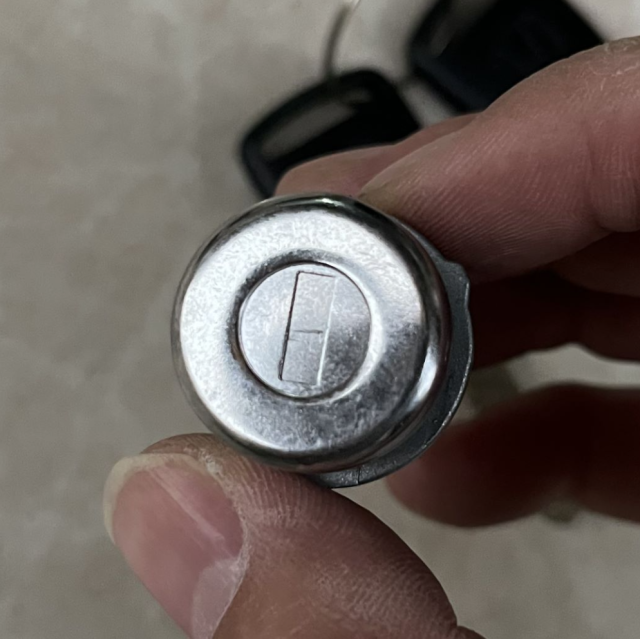 HONDA GENUINE PARTS 82226-SDA-A02 82226SDAA02 REAR SEAT LOCK