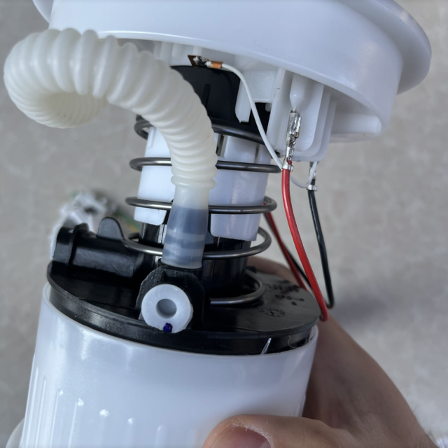 FORD FOCUS GENUINE PARTS 5M519H307LJ 5M51-9H307-LJ FUEL INJECTION PUMP MODULE ASSEMBLY