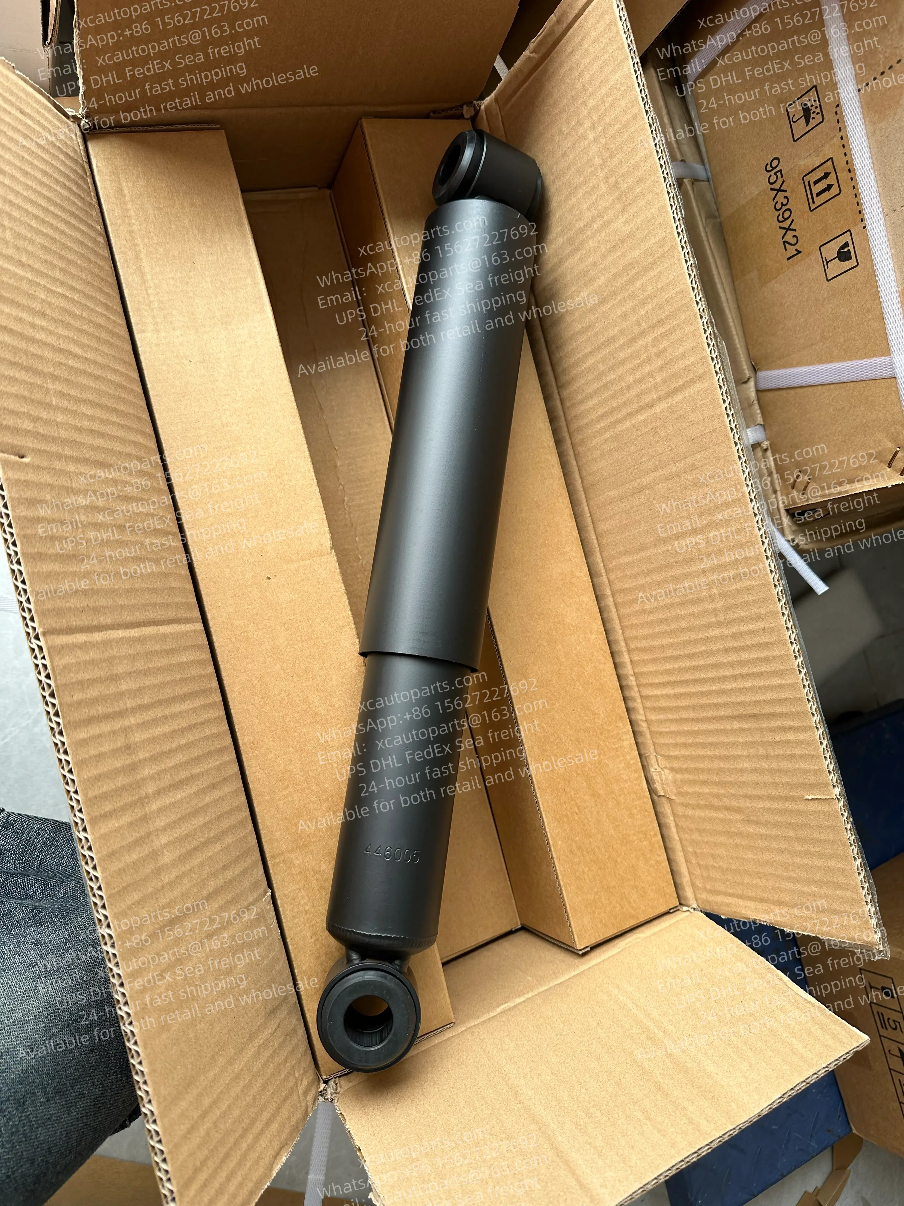 HINO TRUCK LEAF SPRING SHOCK ABSORBER 446005