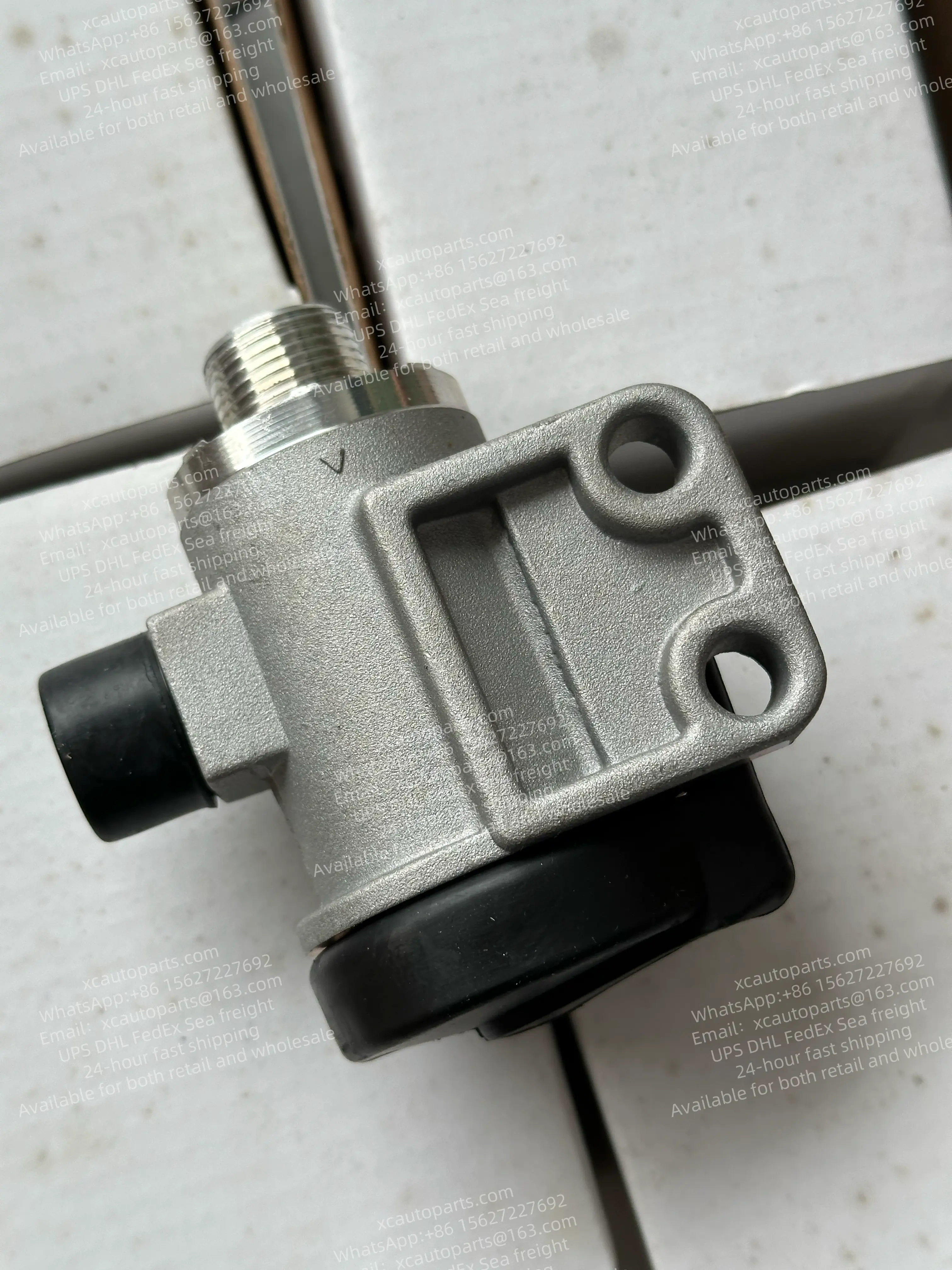 ISUZU GIGA 10PE1 6WF1  AIR CONTROL GOVERNOR 1-48350-058-0 1-48350058-0