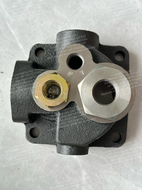 HINO H07D ENGINE AIR COMPRESSOR CYLINDER HEAD