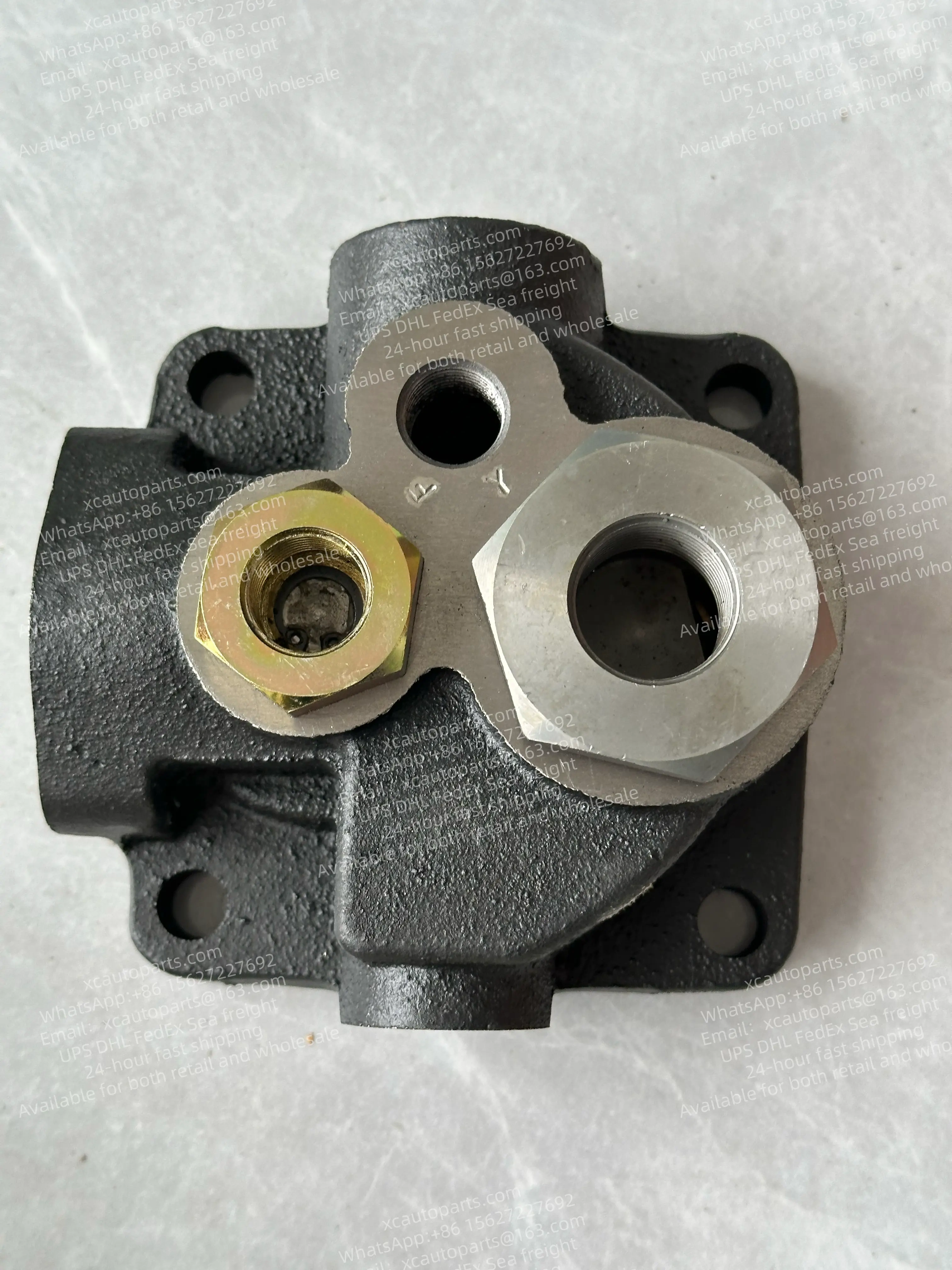 HINO H07D ENGINE AIR COMPRESSOR CYLINDER HEAD