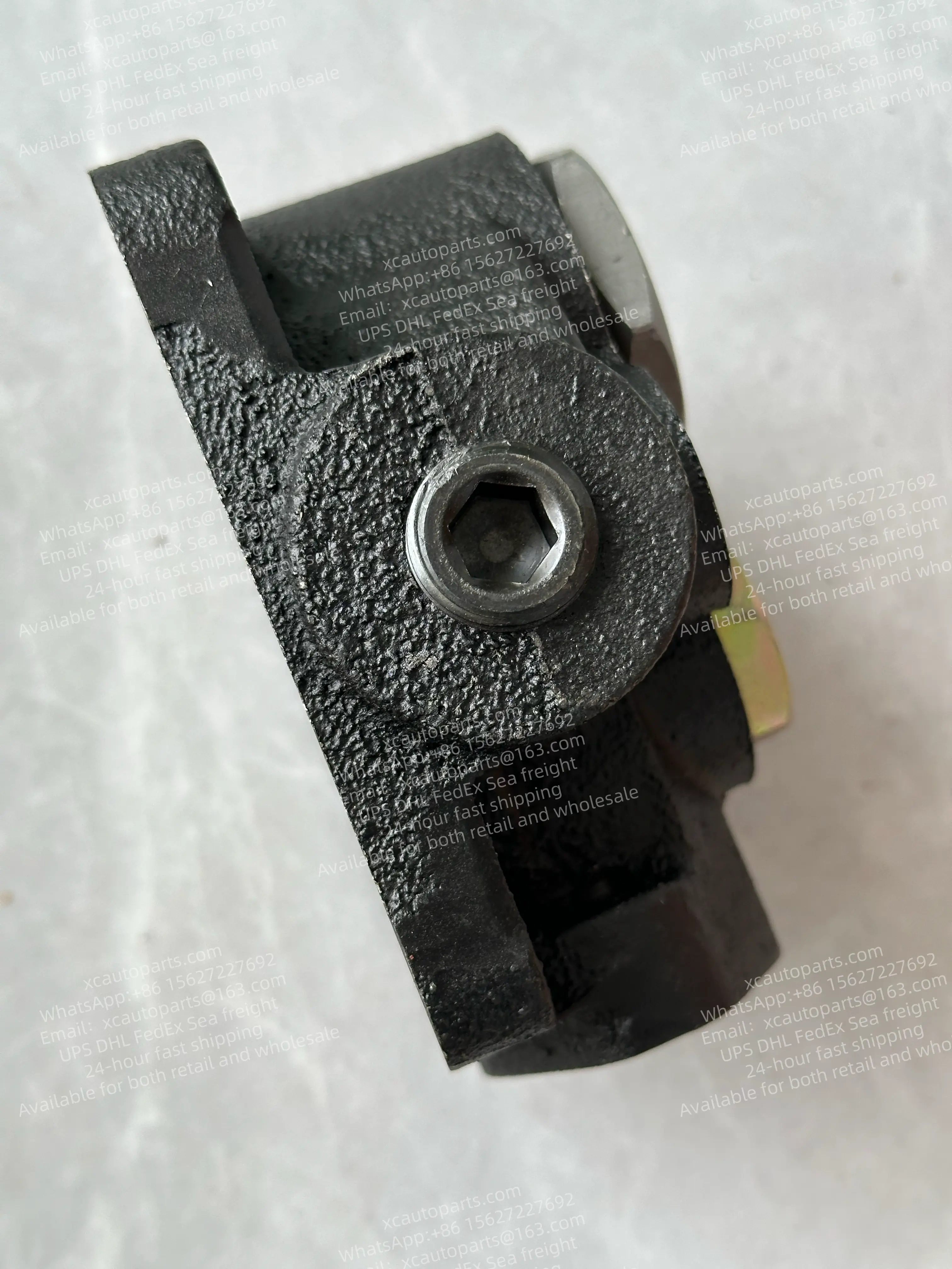 HINO H07D ENGINE AIR COMPRESSOR CYLINDER HEAD