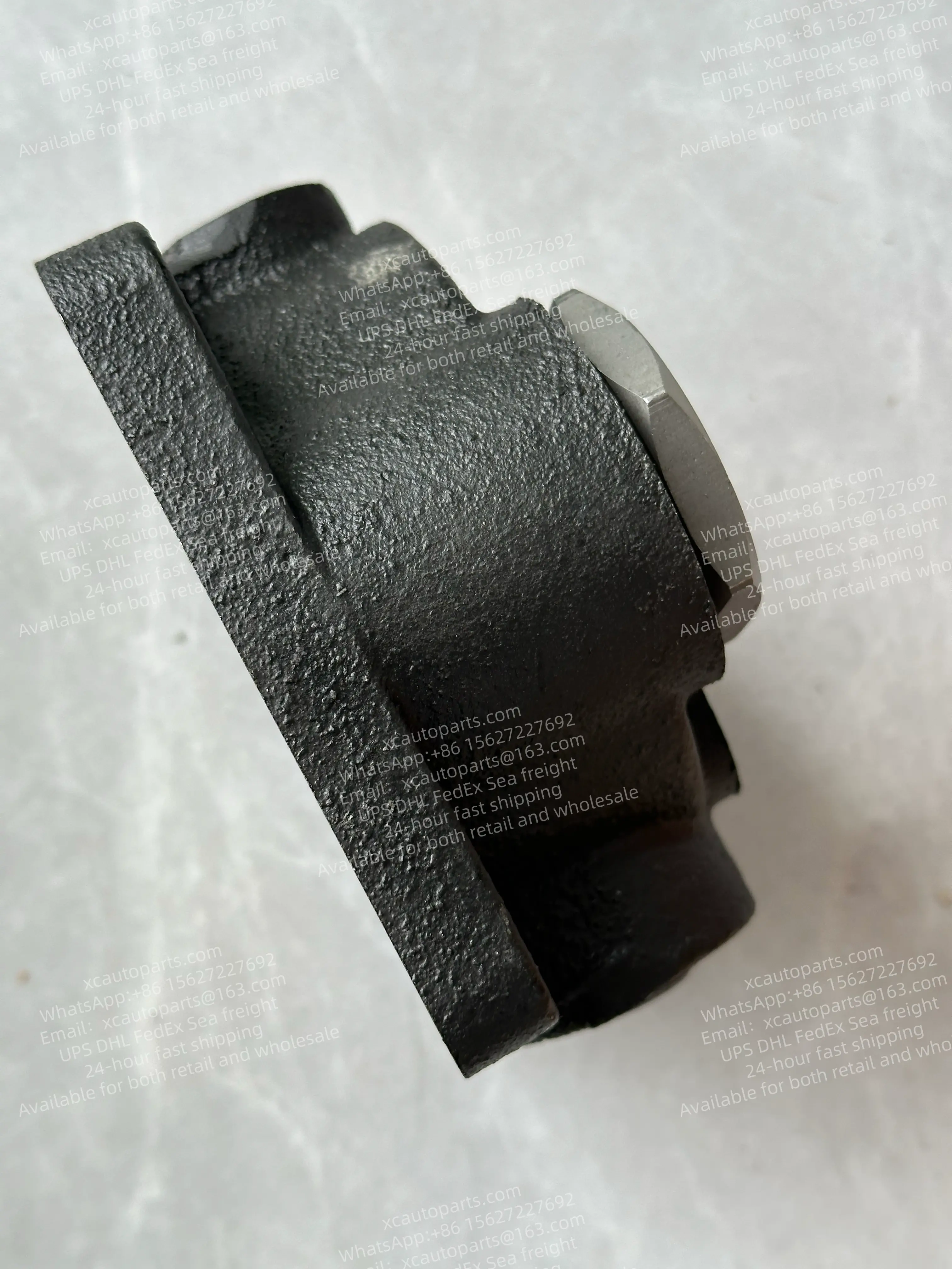 HINO H07D ENGINE AIR COMPRESSOR CYLINDER HEAD
