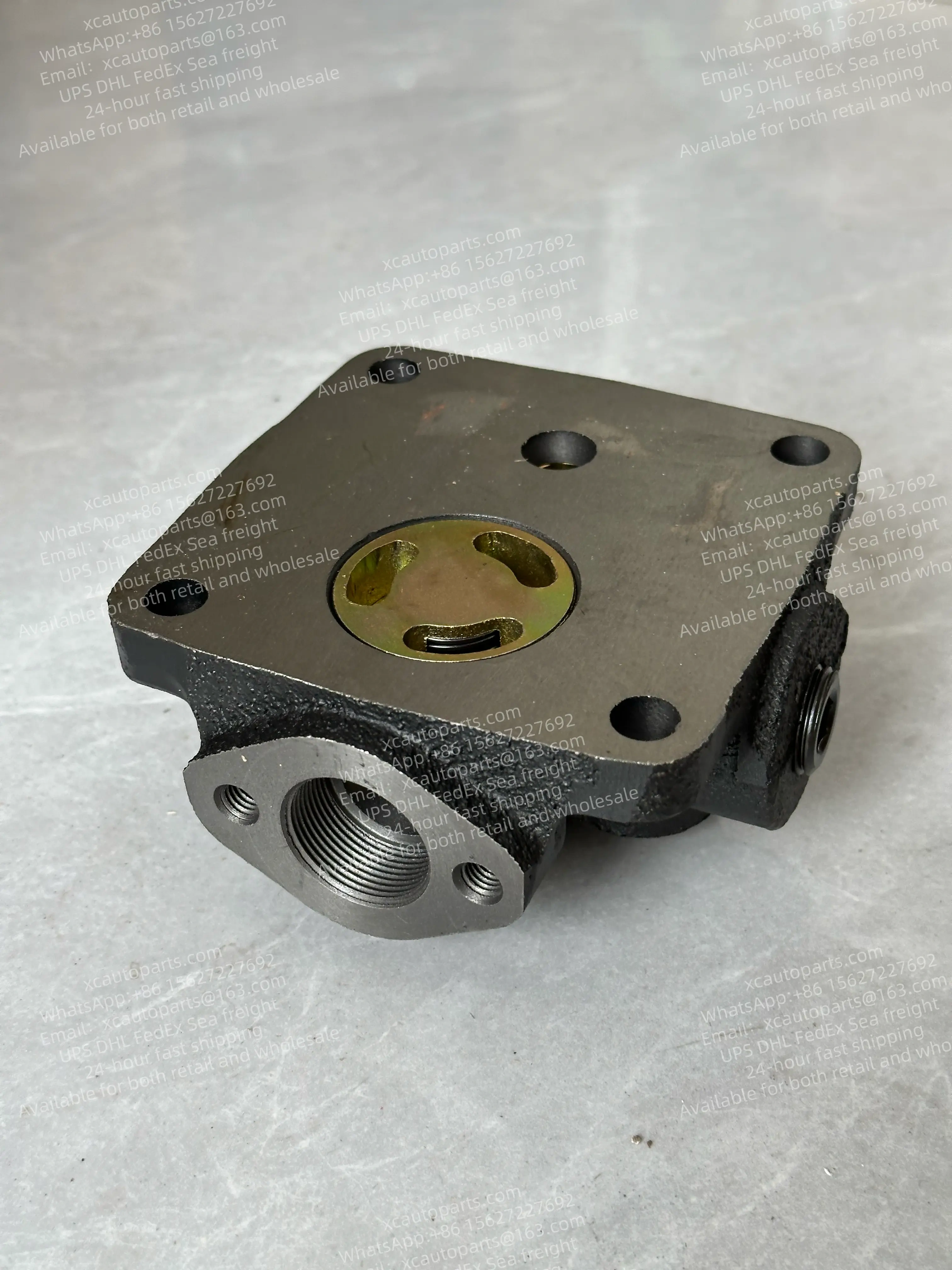 HINO H07D ENGINE AIR COMPRESSOR CYLINDER HEAD