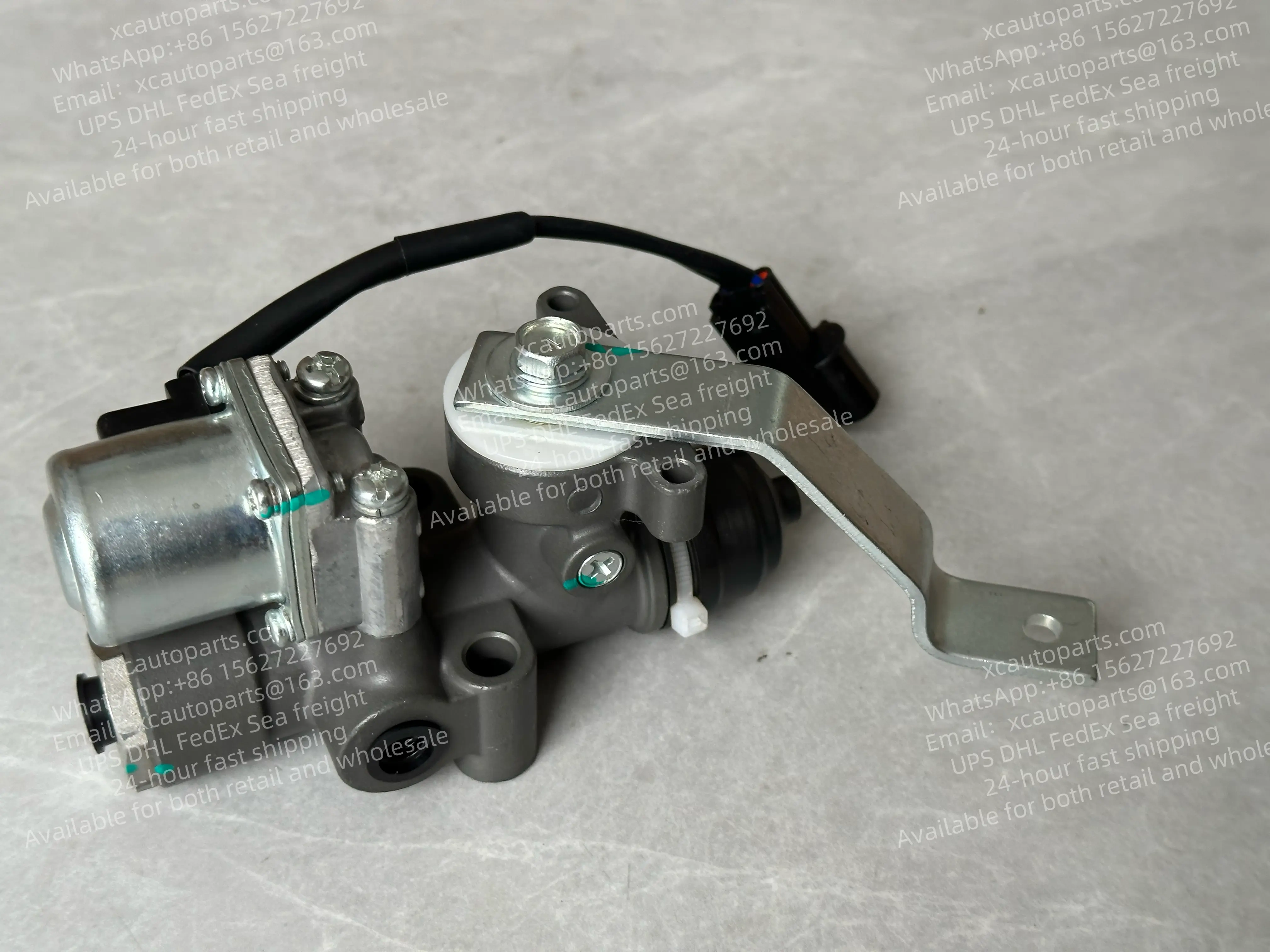 MITSUBISHI FUSO SUPER GREAT FV517 FV515 TRUCK CAB AIR SPRING BALANCE VALVE