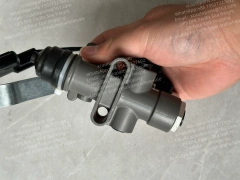 MITSUBISHI FUSO SUPER GREAT FV517 FV515 TRUCK CAB AIR SPRING BALANCE VALVE