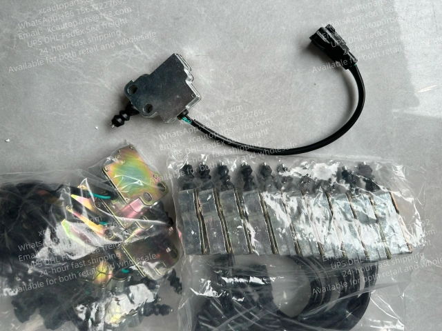  MITSUBISHI FUSO SUPER GREAT TRUCK CAB TILTING CYLINDER SWITCH